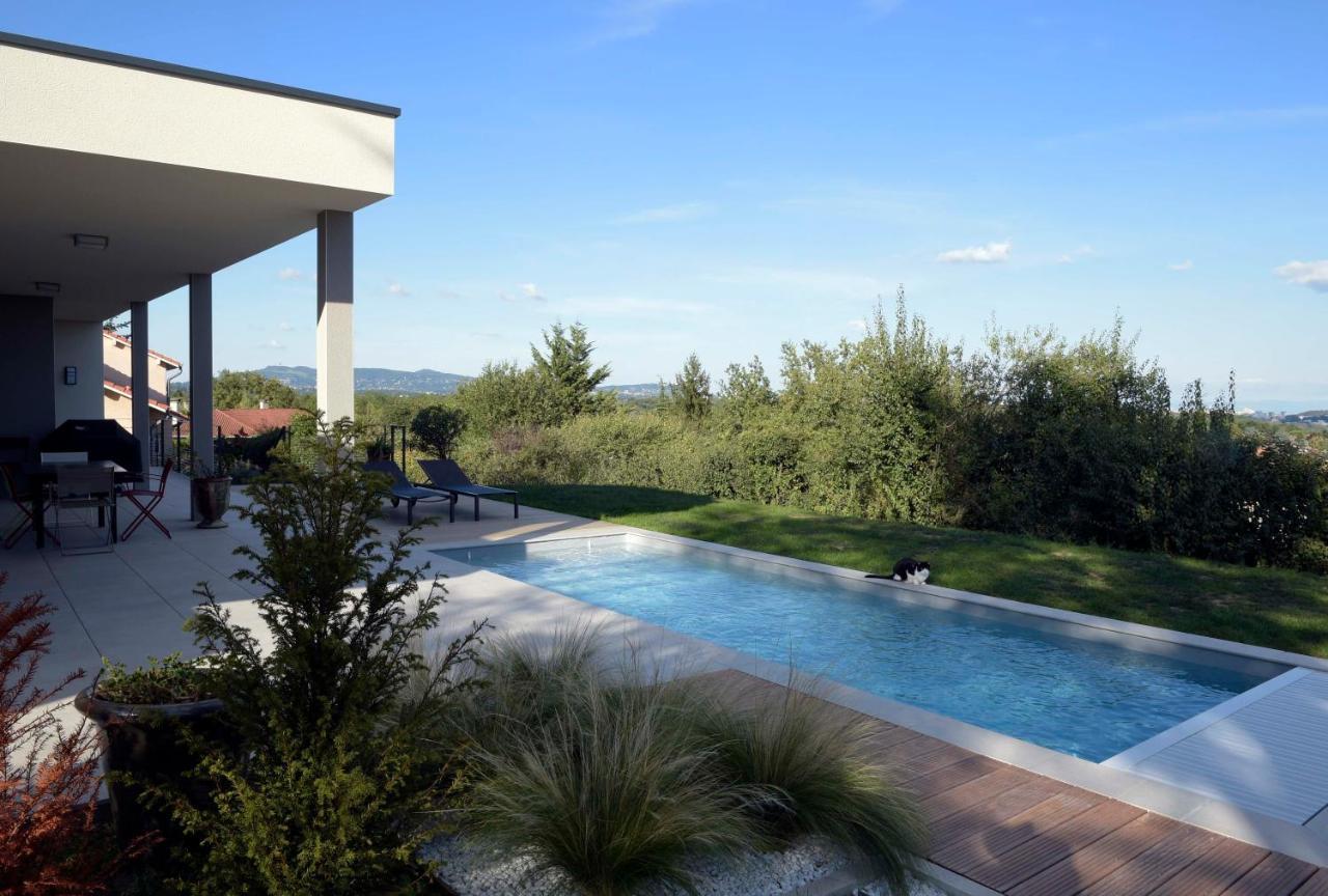 Maison Canopee Saint-Genis-les-Ollieres Exterior photo